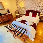 Chambres D\'Hotes Chateau De Jonquieres